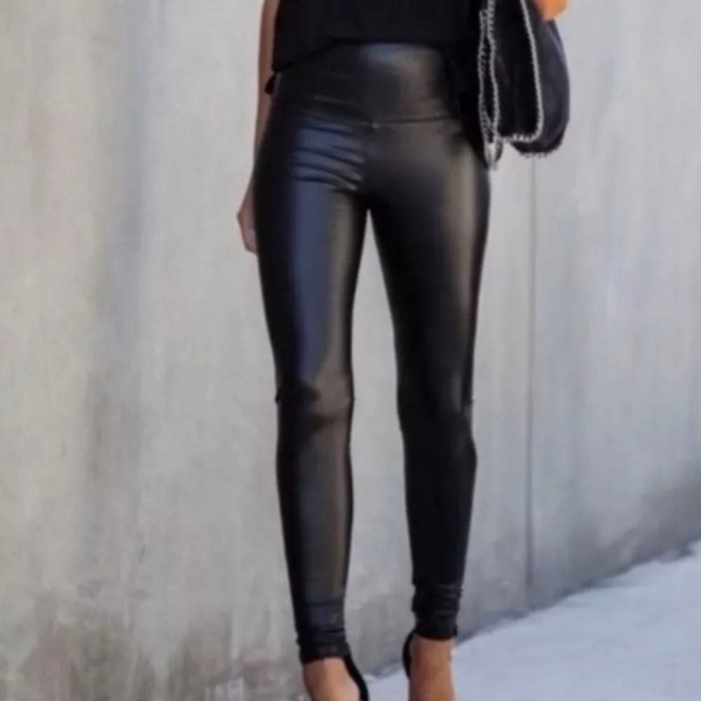 Studio Badgley Mischka Faux Leather Leggings in Black, size Medium